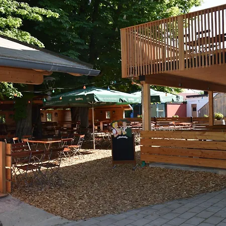 Und Halli-galli Gasthof *